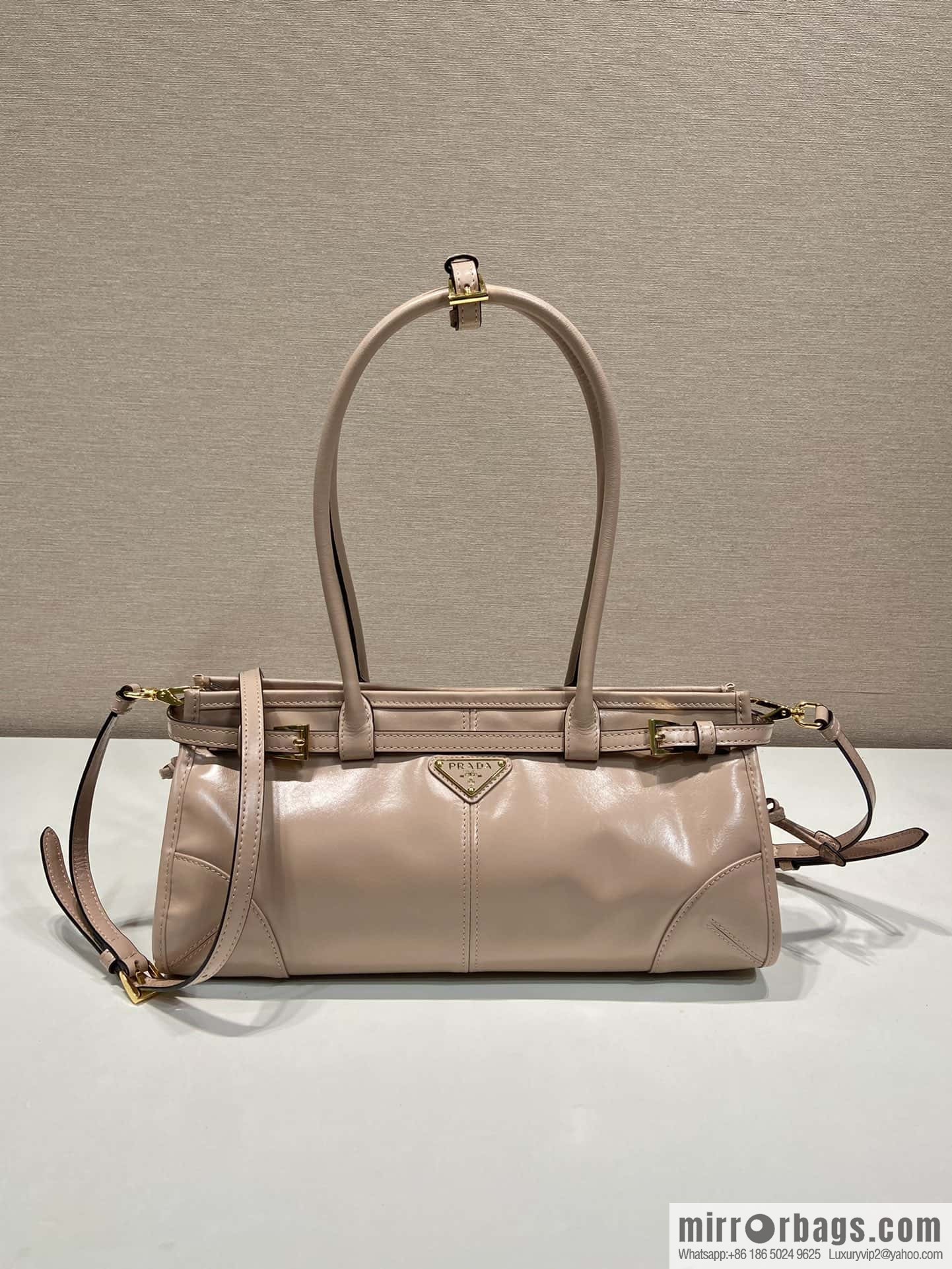 PRADA 🎉 LusSo lf oil wax leather 🎉 1BA426 small new color