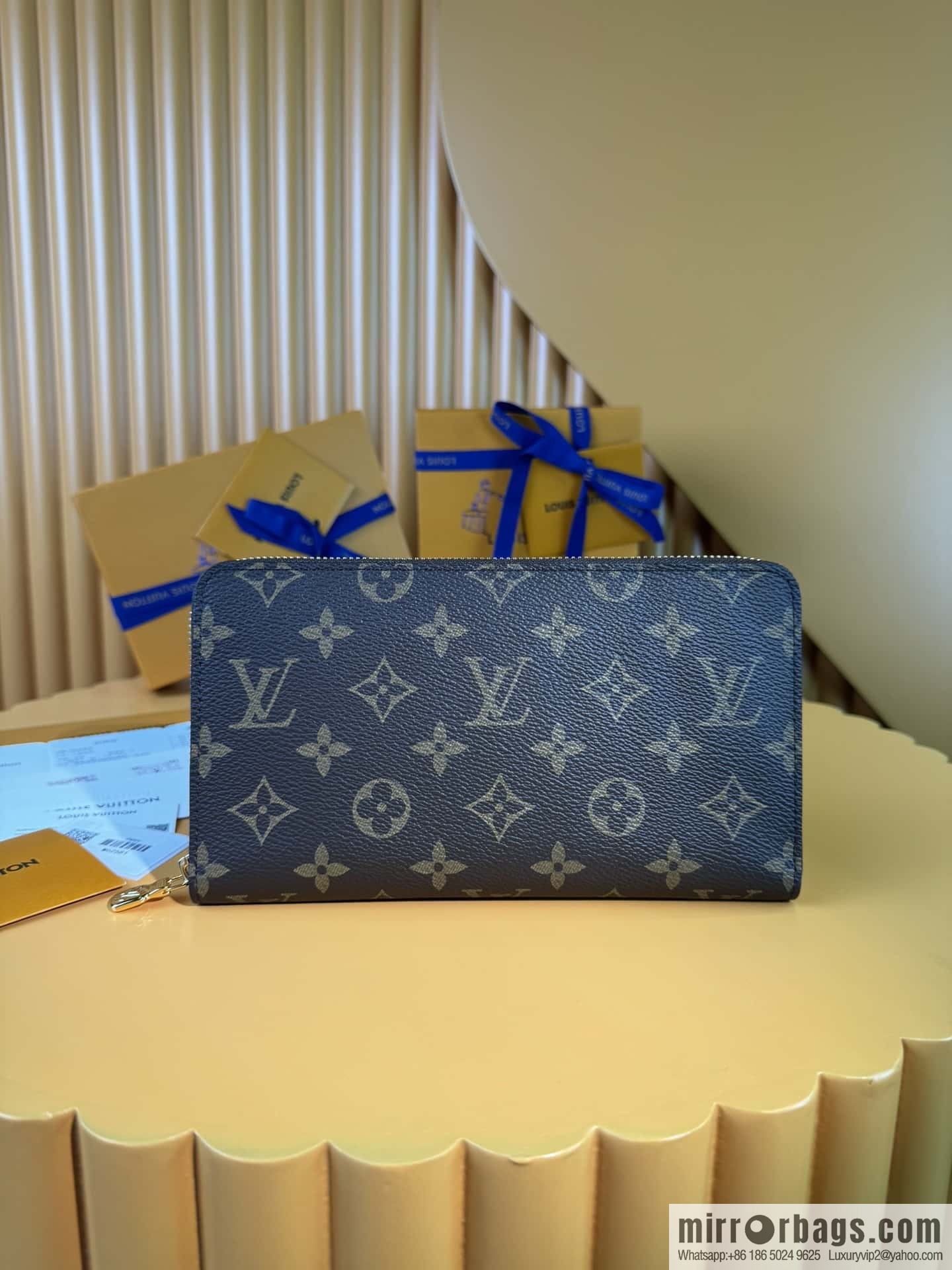 LV ZIPPY ORGANIZER zipper M62581 Premium