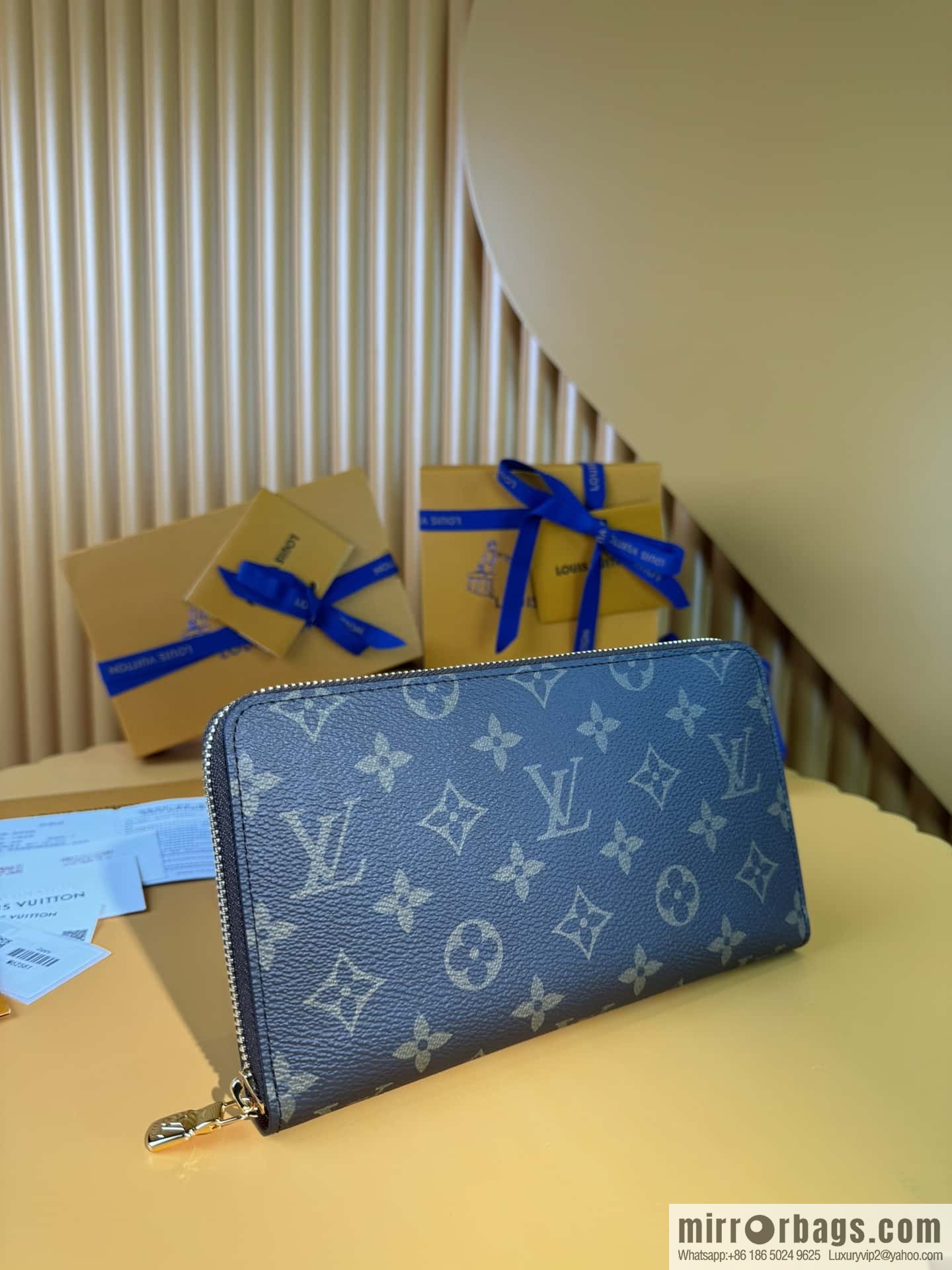 LV ZIPPY ORGANIZER zipper M62581 Premium