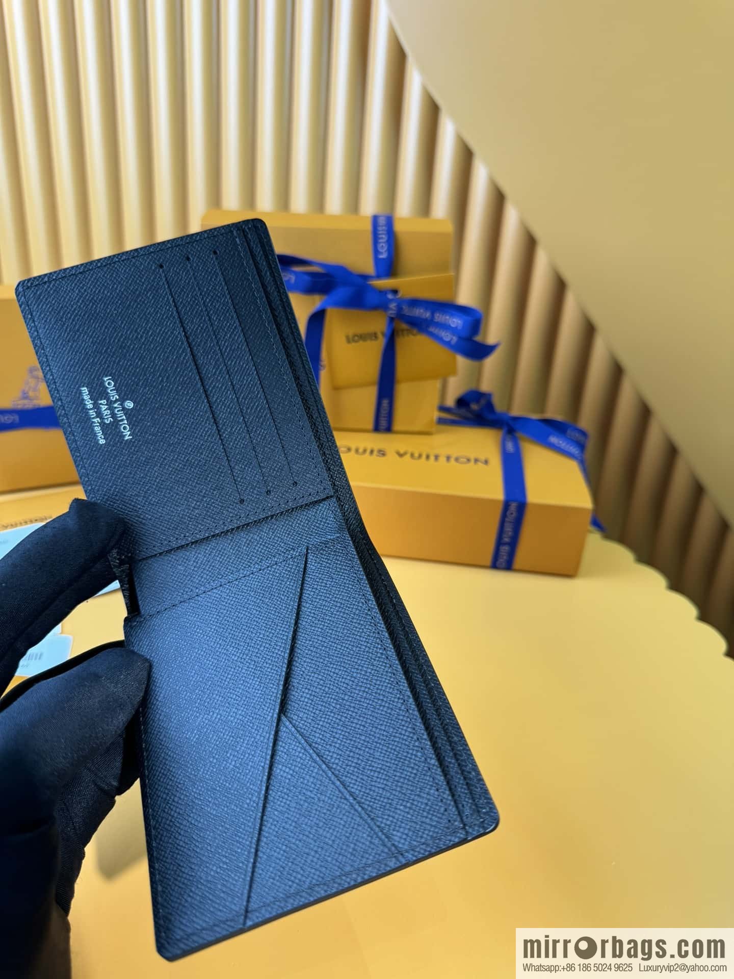 LV Multiple Wallet M60662 Premium