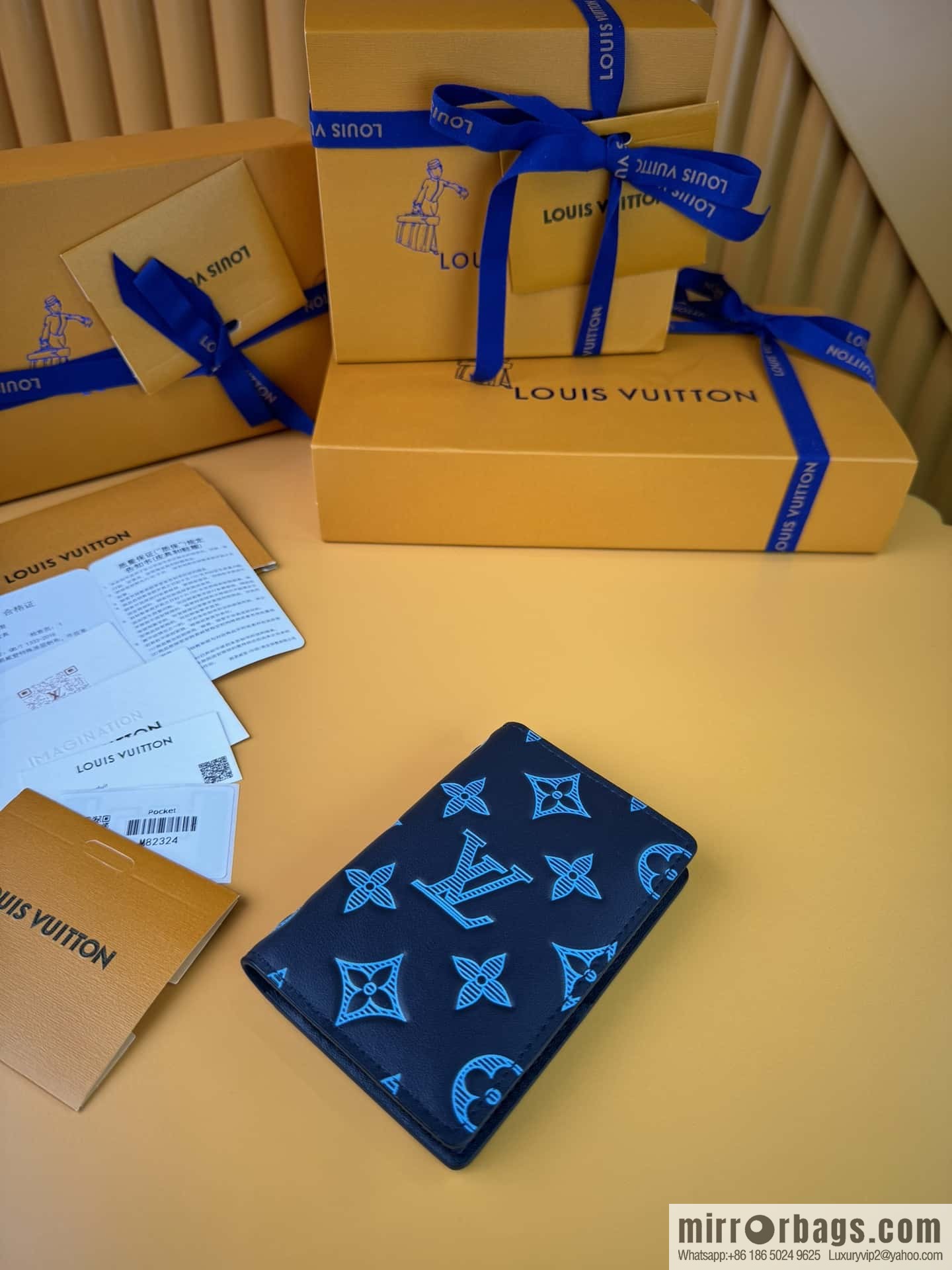 LV Pocket Wallet M82324 Premium