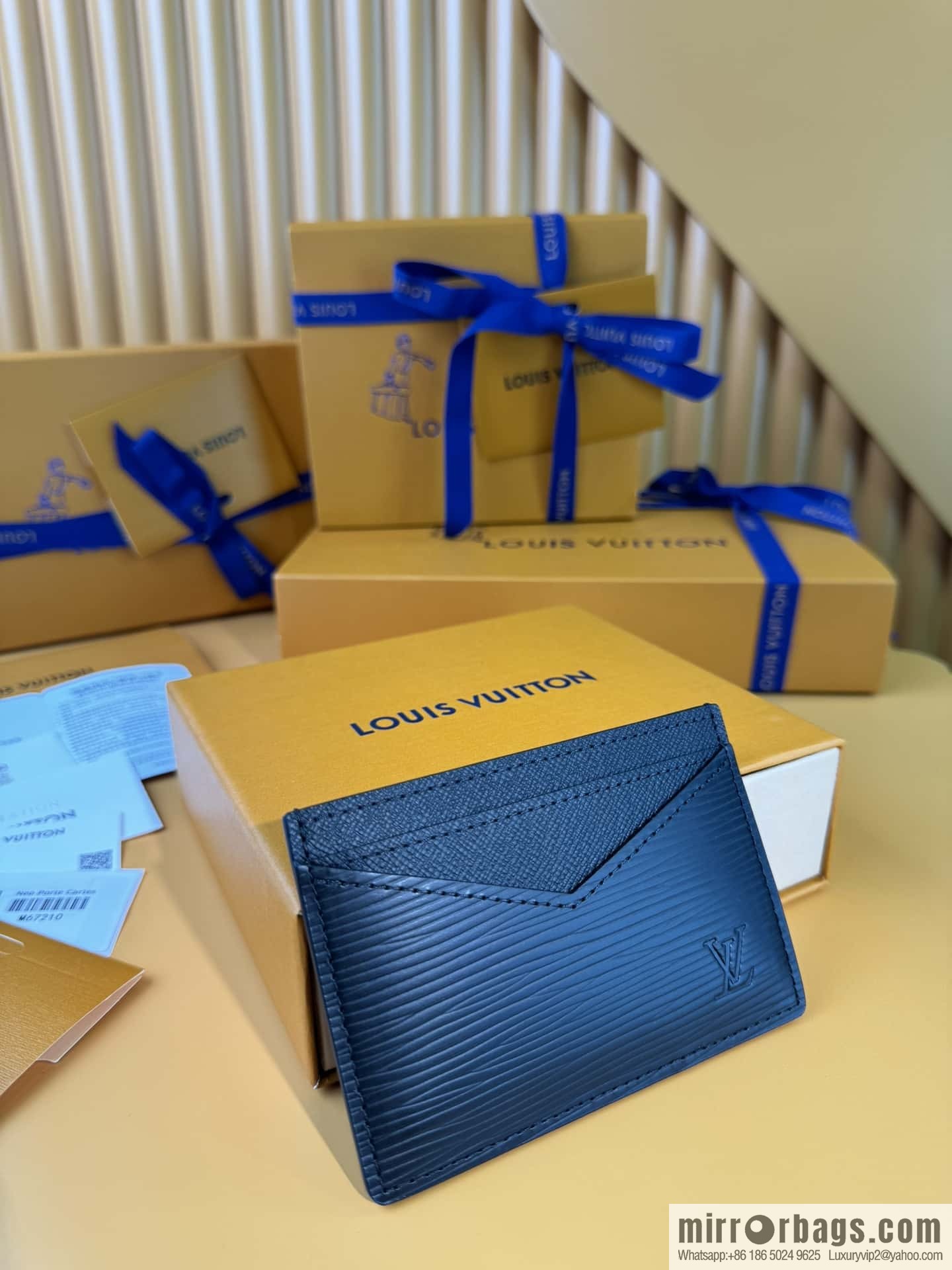 LV Neo Card Holder M67210 Premium