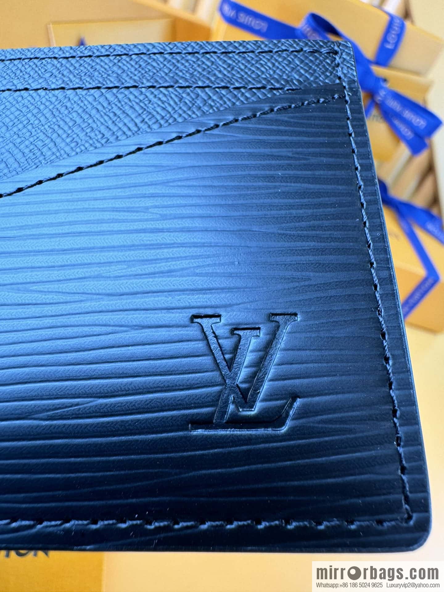 LV Neo Card Holder M67210 Premium