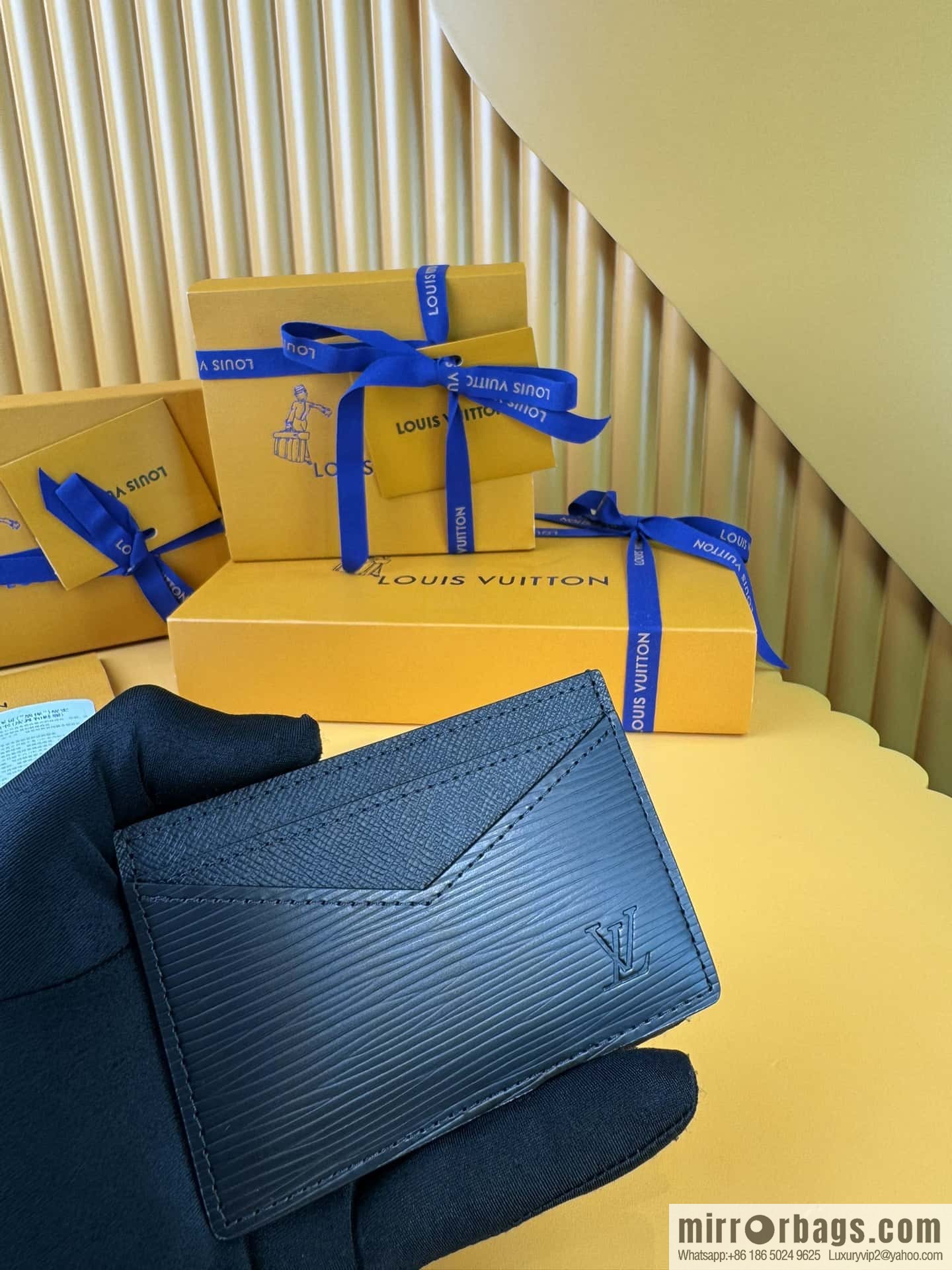 LV Neo Card Holder M67210 Premium