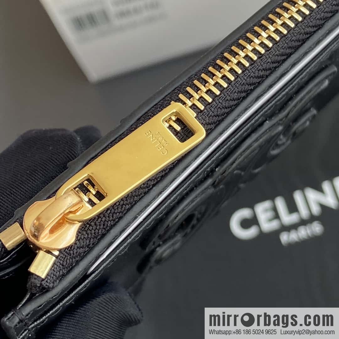 CELINE TRIOMPHE logo printed card holder 10K58304EMJ.04LU