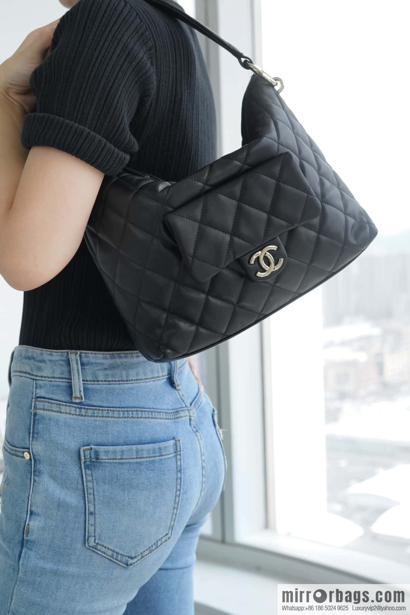CHANEL B autumn and winter new armpit dumpling bag AS4347