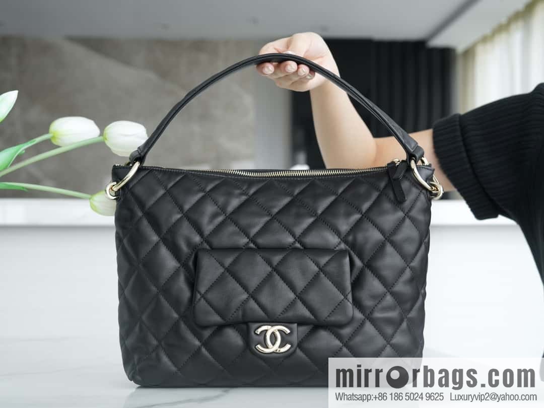 CHANEL B autumn and winter new armpit dumpling bag AS4347