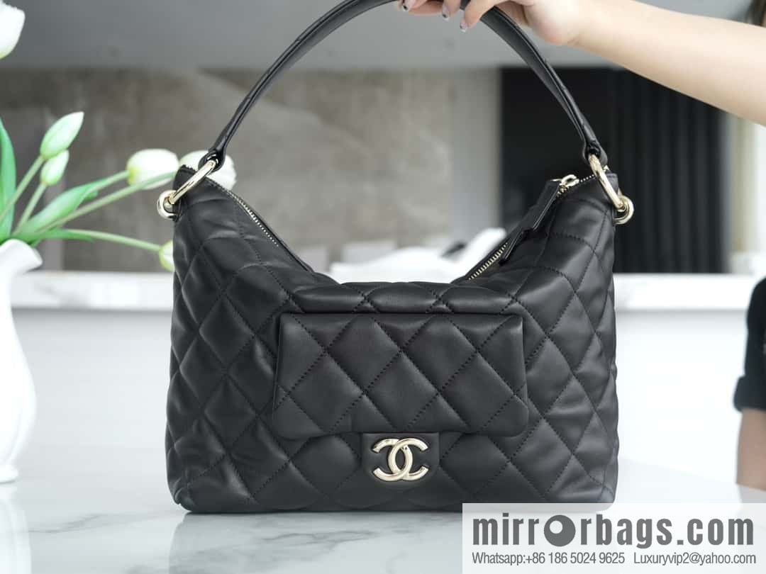 CHANEL B autumn and winter new armpit dumpling bag AS4347