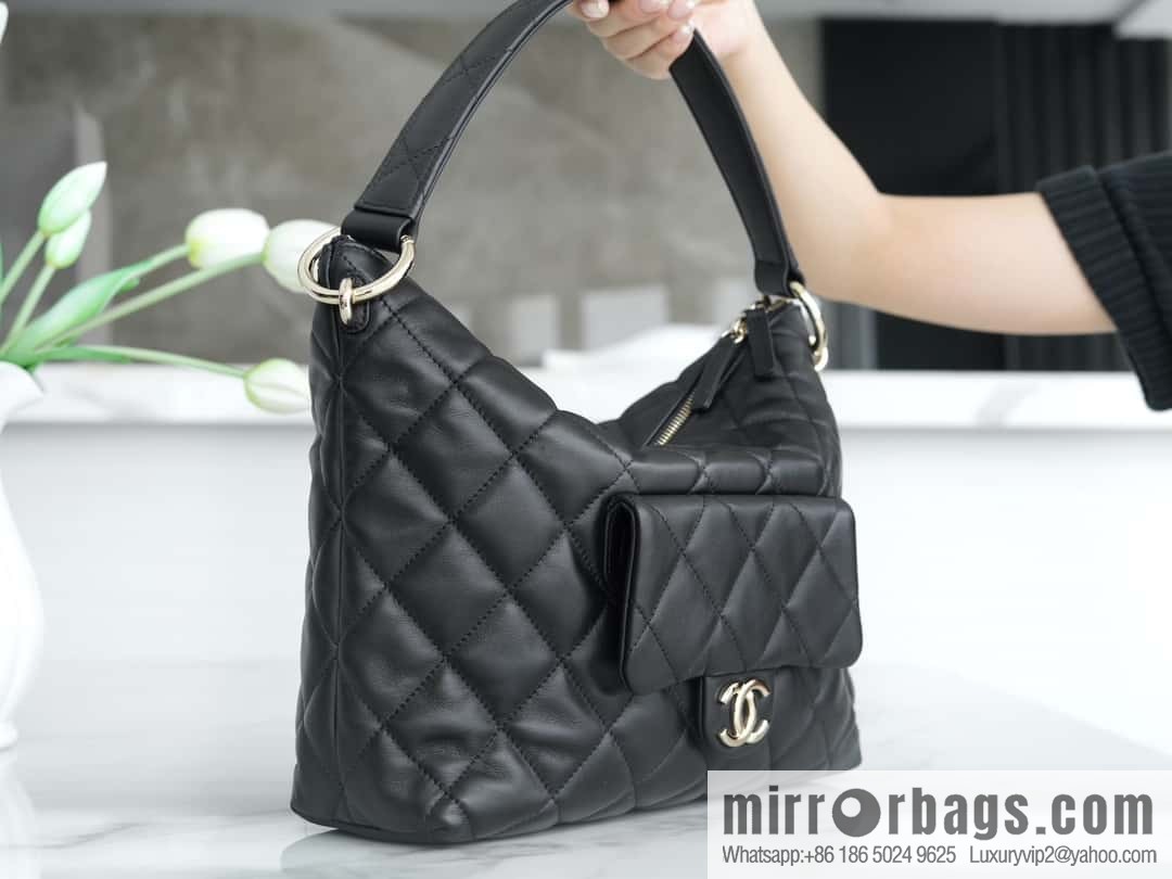 CHANEL B autumn and winter new armpit dumpling bag AS4347
