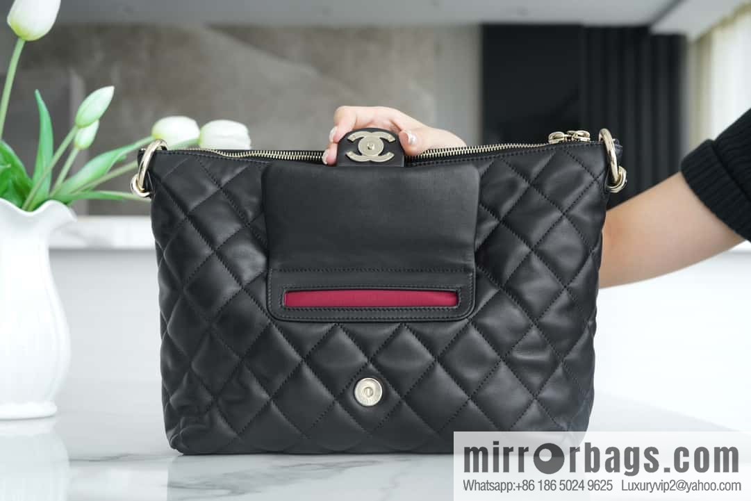 CHANEL B autumn and winter new armpit dumpling bag AS4347