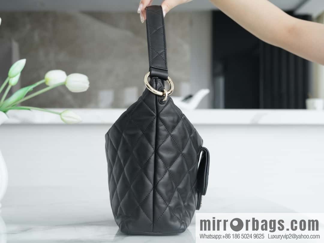 CHANEL B autumn and winter new armpit dumpling bag AS4347