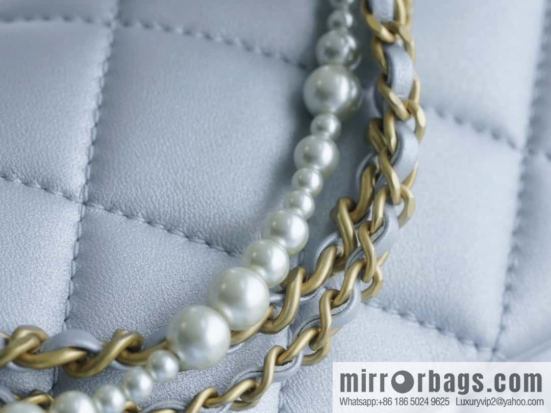 ππ‘ππ§ππ₯ πππ© Pearl Chain, Fatty Square Large, Pearlescent Blue AS4385