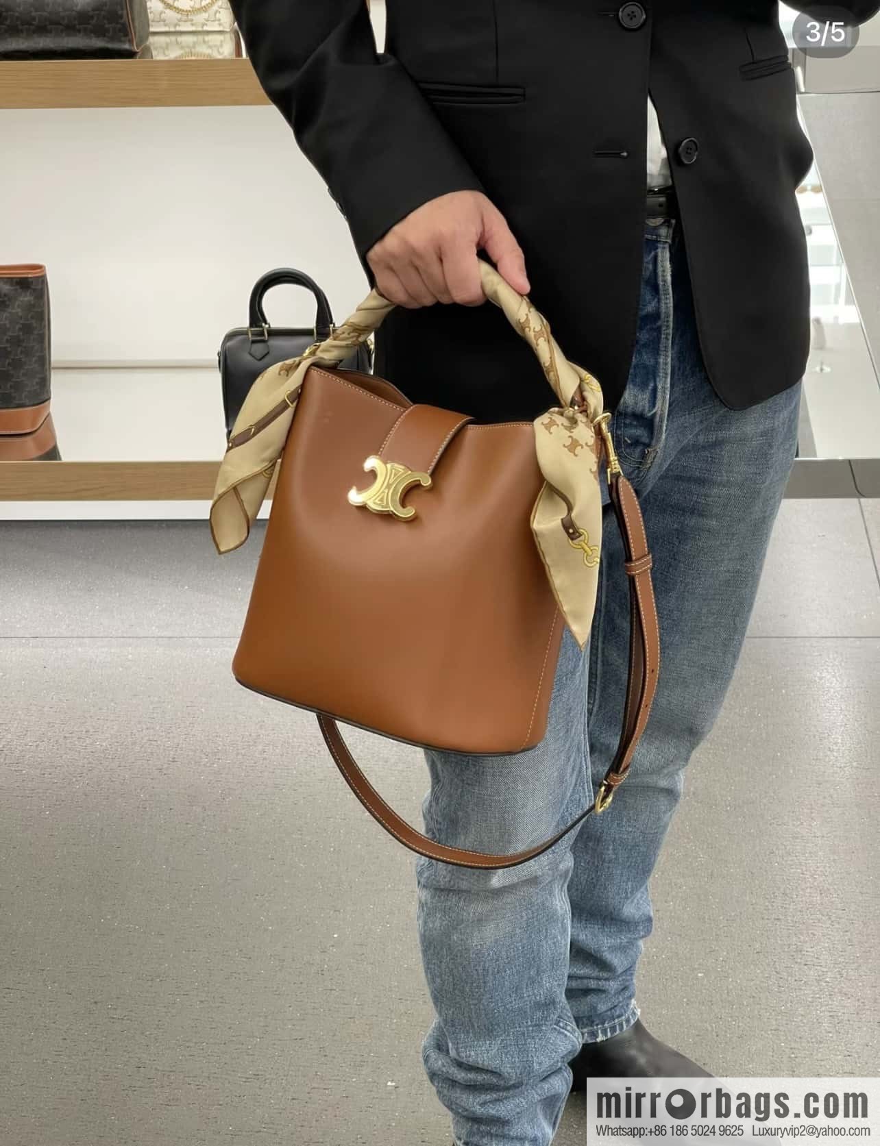 CELINE LOUISE Medium smooth cow leather (fabric) handbag 116613