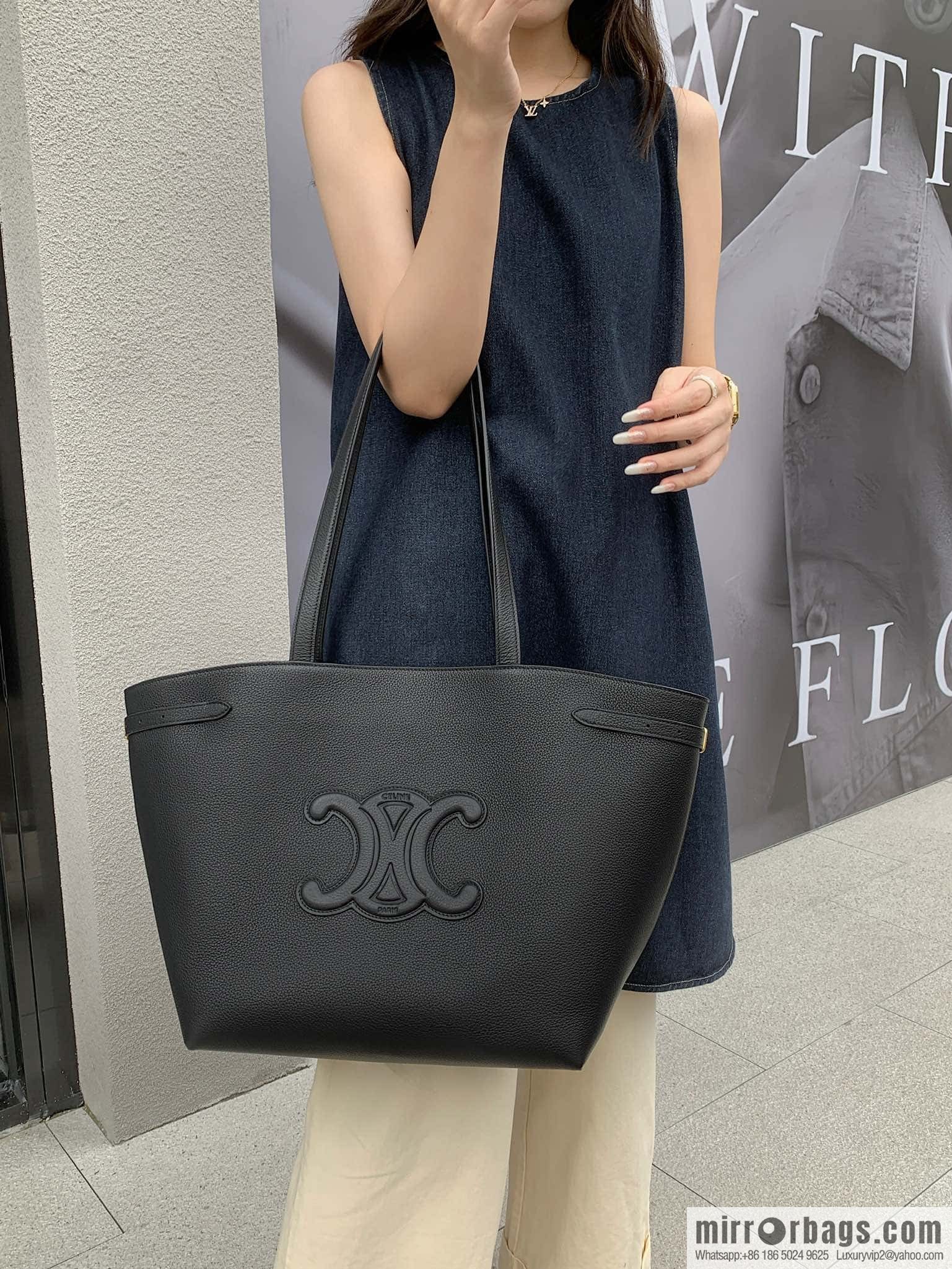CELINE CABAS ANAIS grain cattle leather (fabric) handbag 116853 black