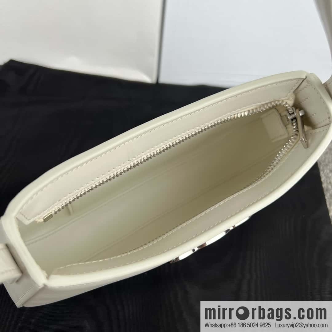 CELINE TILI Medium glossy cow leather (fabric) handbag 115703 white