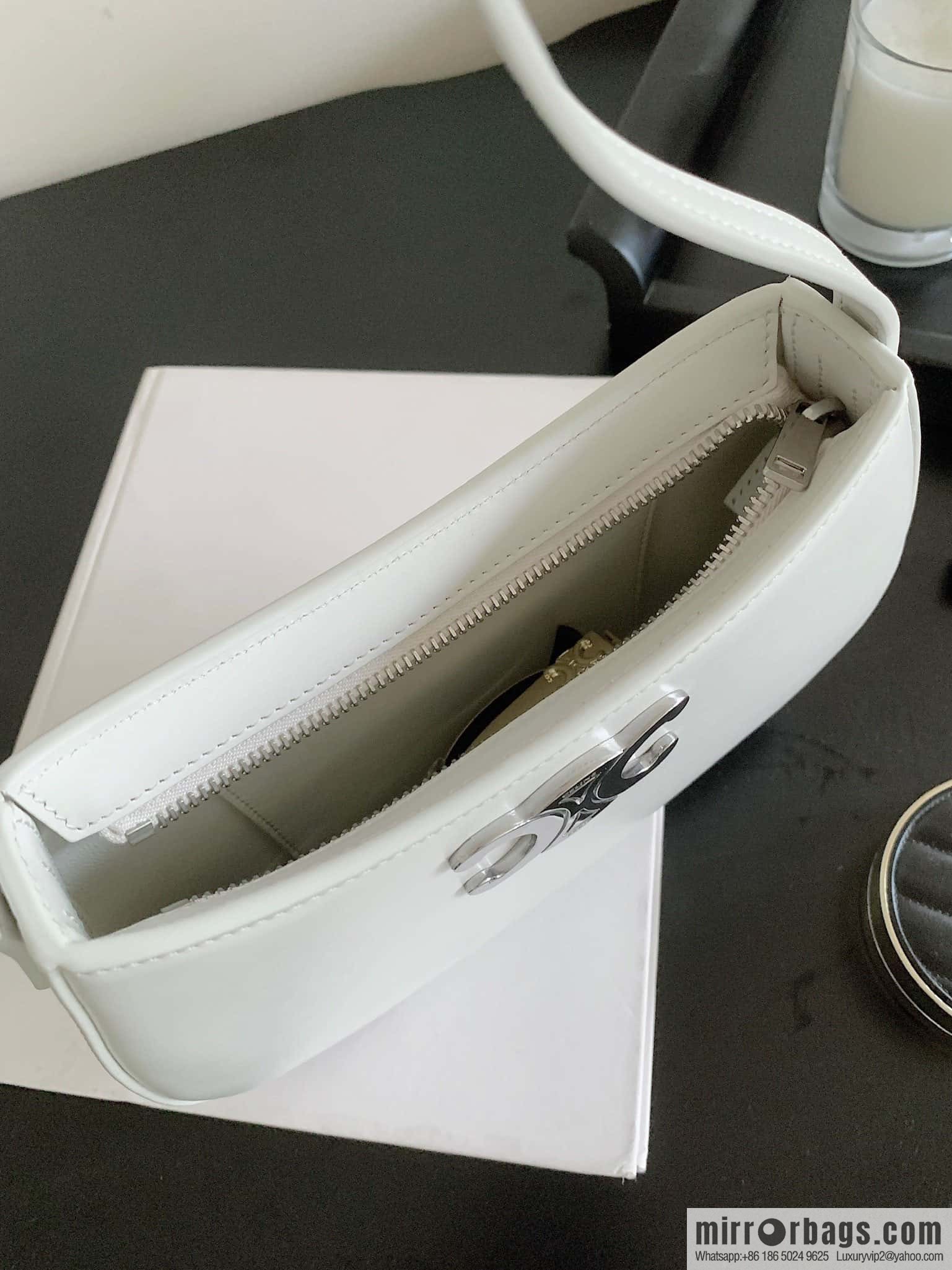 CELINE TILI Medium glossy cow leather (fabric) handbag 115703 white
