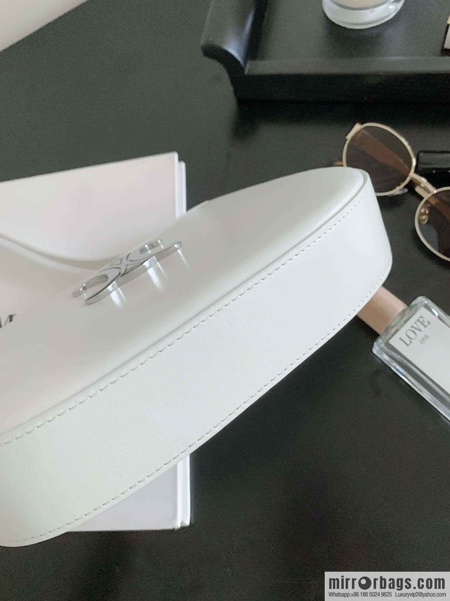 CELINE TILI Medium glossy cow leather (fabric) handbag 115703 white