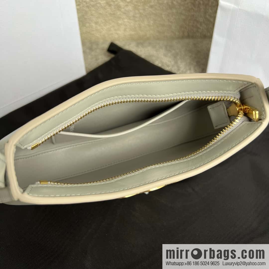CELINE TILI Medium glossy cow leather (fabric) handbag 115703 cloud gray/gold buckle