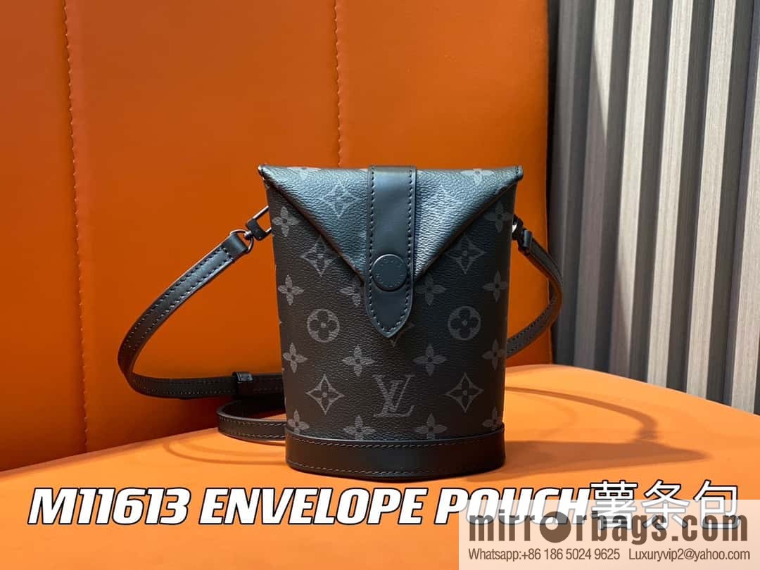 [Boutique‑grade] M11613 black flower, men's bag French fry bag series ENVELOPE POUCH French fry bag