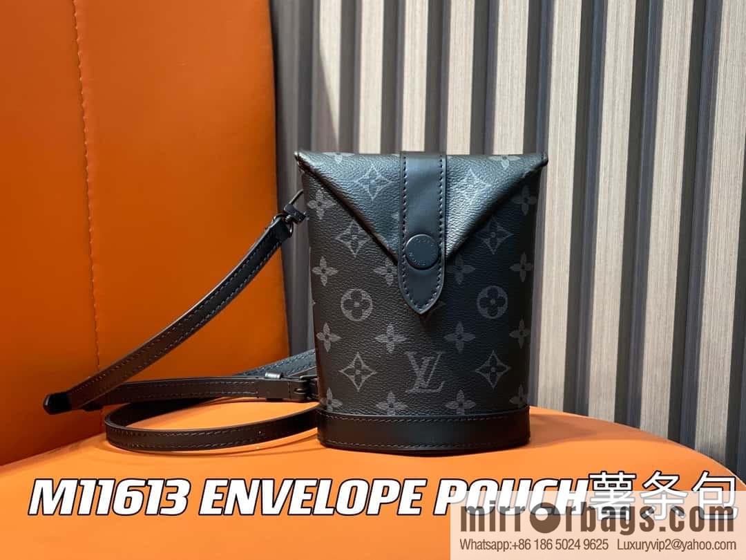 [Boutique‑grade] M11613 black flower, men's bag French fry bag series ENVELOPE POUCH French fry bag