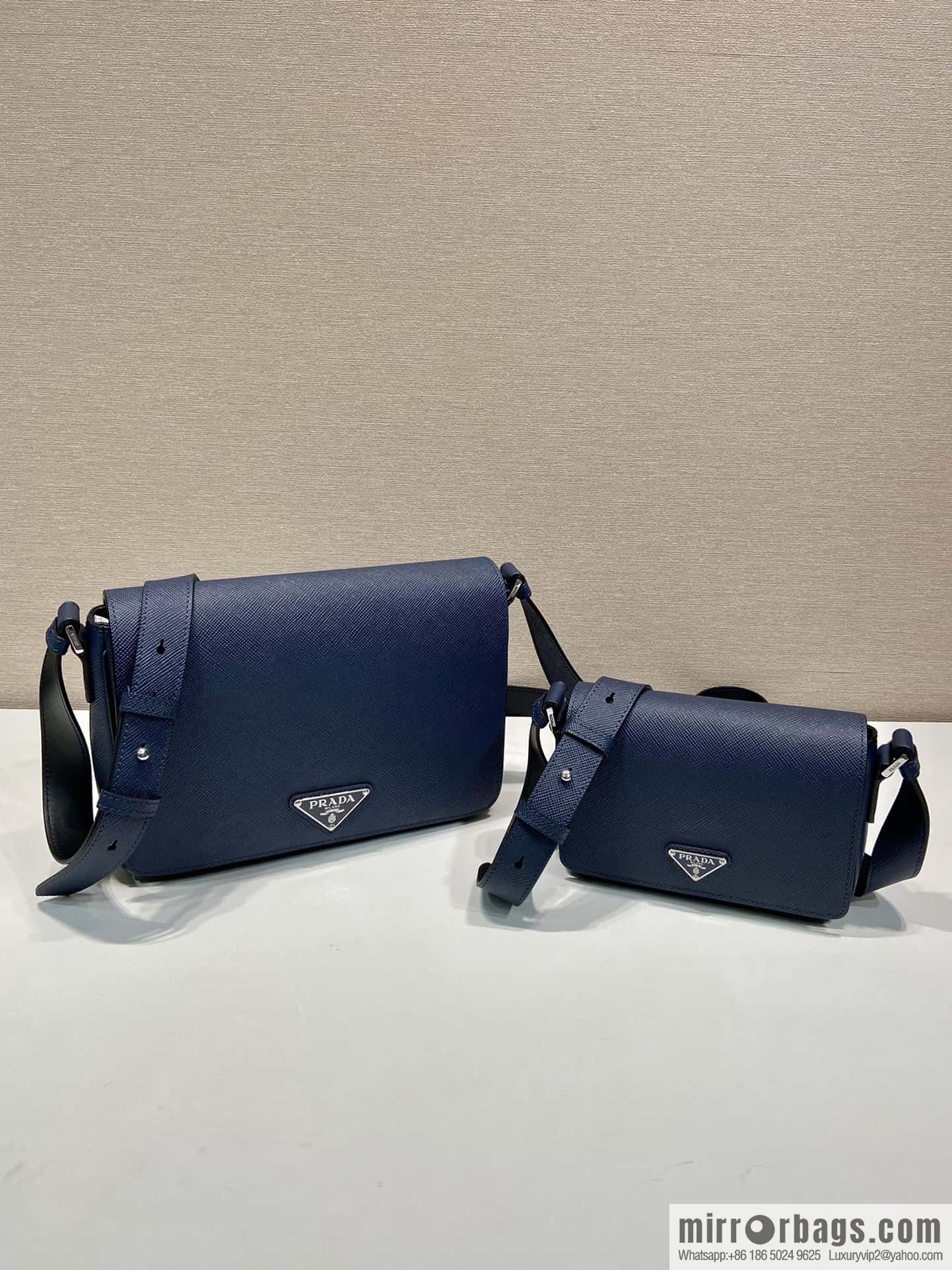 PRADA 🎉 new 🎉 2VD065 shoulder bag new color