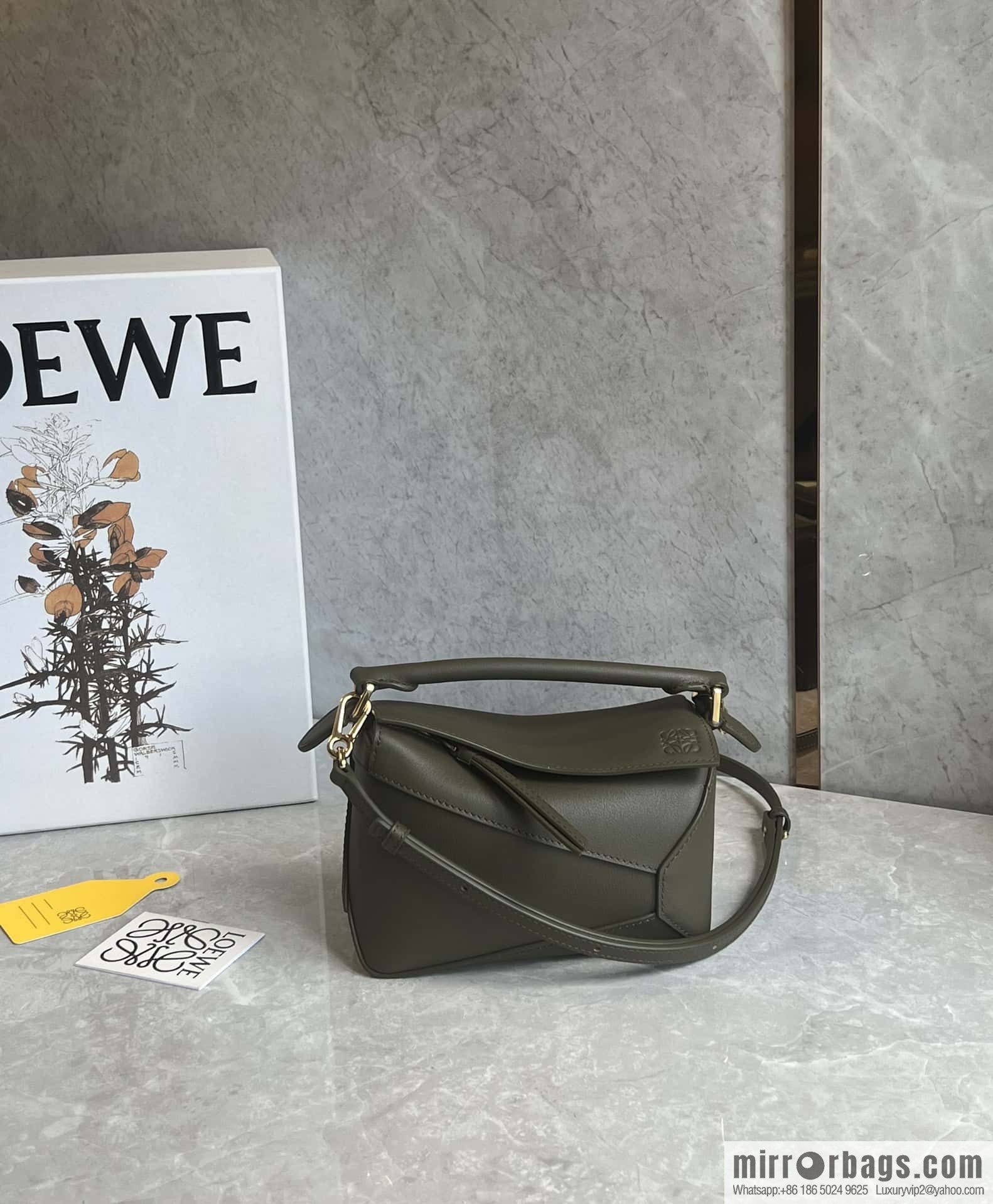 LOEWE new practice mini shoulder strap adjustable puzzle geometric pack 0680 khaki green 18CM