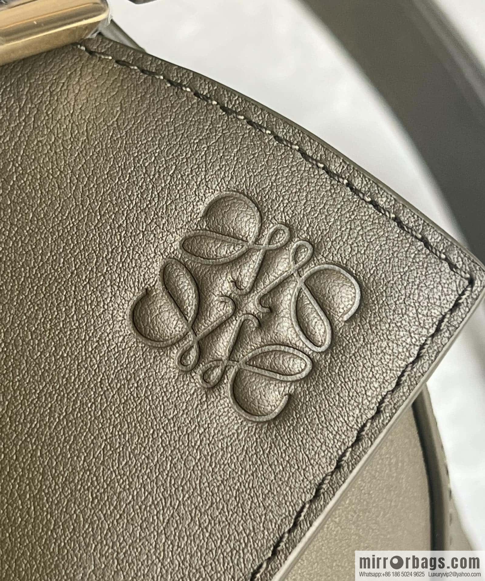 LOEWE new practice mini shoulder strap adjustable puzzle geometric pack 0681 khaki green 24CM