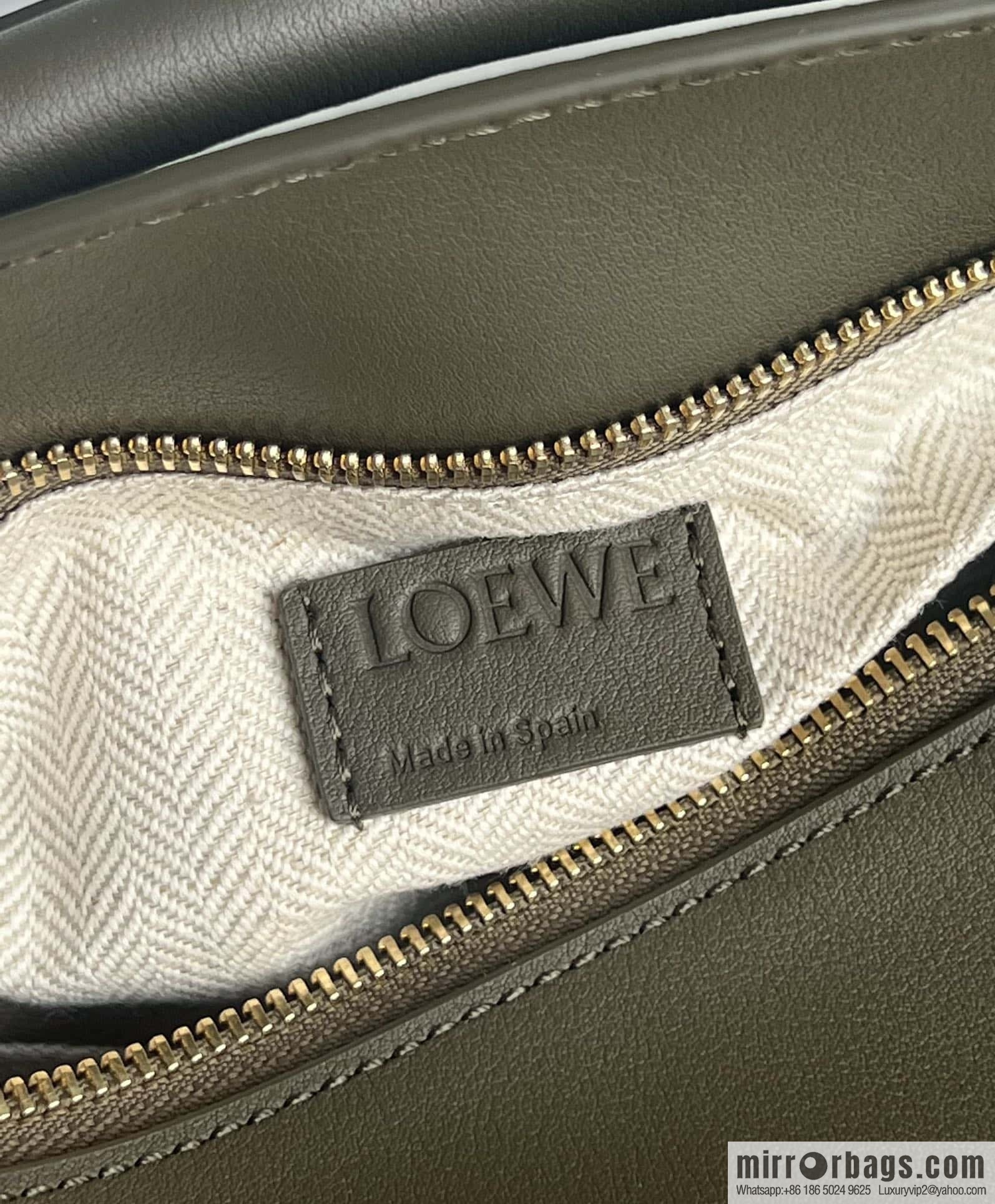 LOEWE new practice mini shoulder strap adjustable puzzle geometric pack 0681 khaki green 24CM
