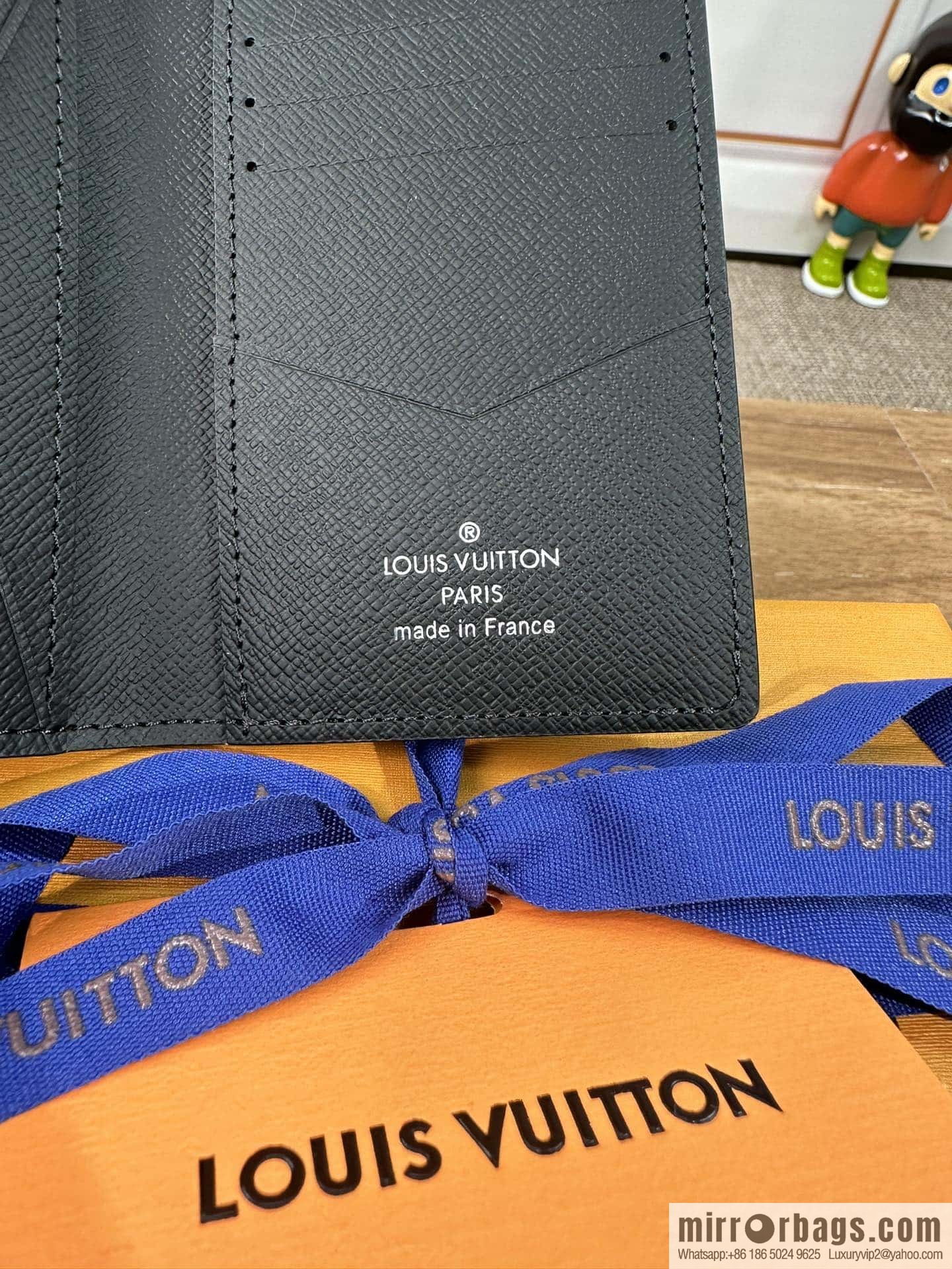 LV Pocket Wallet M61696 Premium