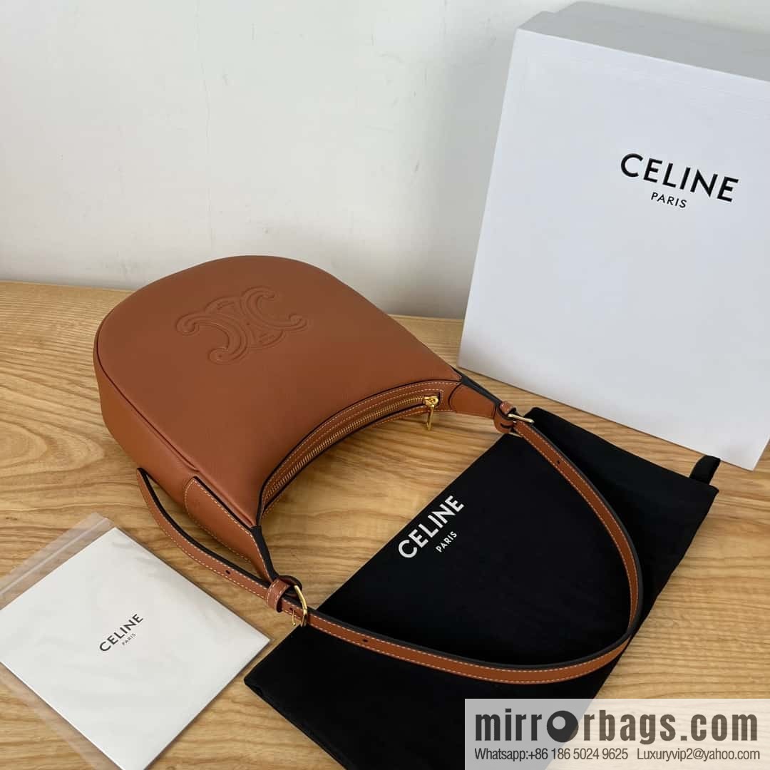 CELINE S HELOISE TRIOMPHE soft cow leather (fabric) handbag 117253 brown