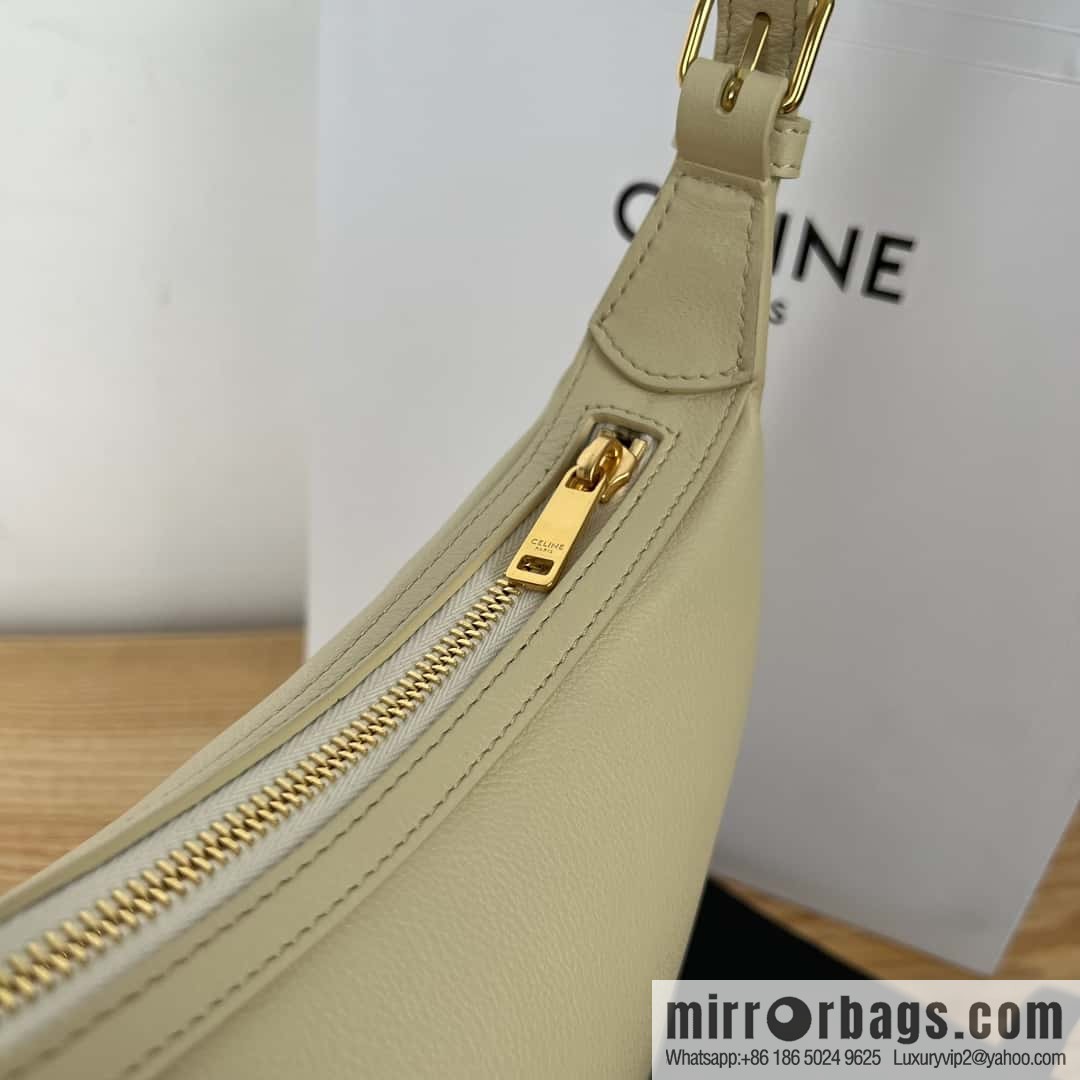 CELINE S HELOISE TRIOMPHE Soft cow leather (fabric) handbag 117253 Milk white