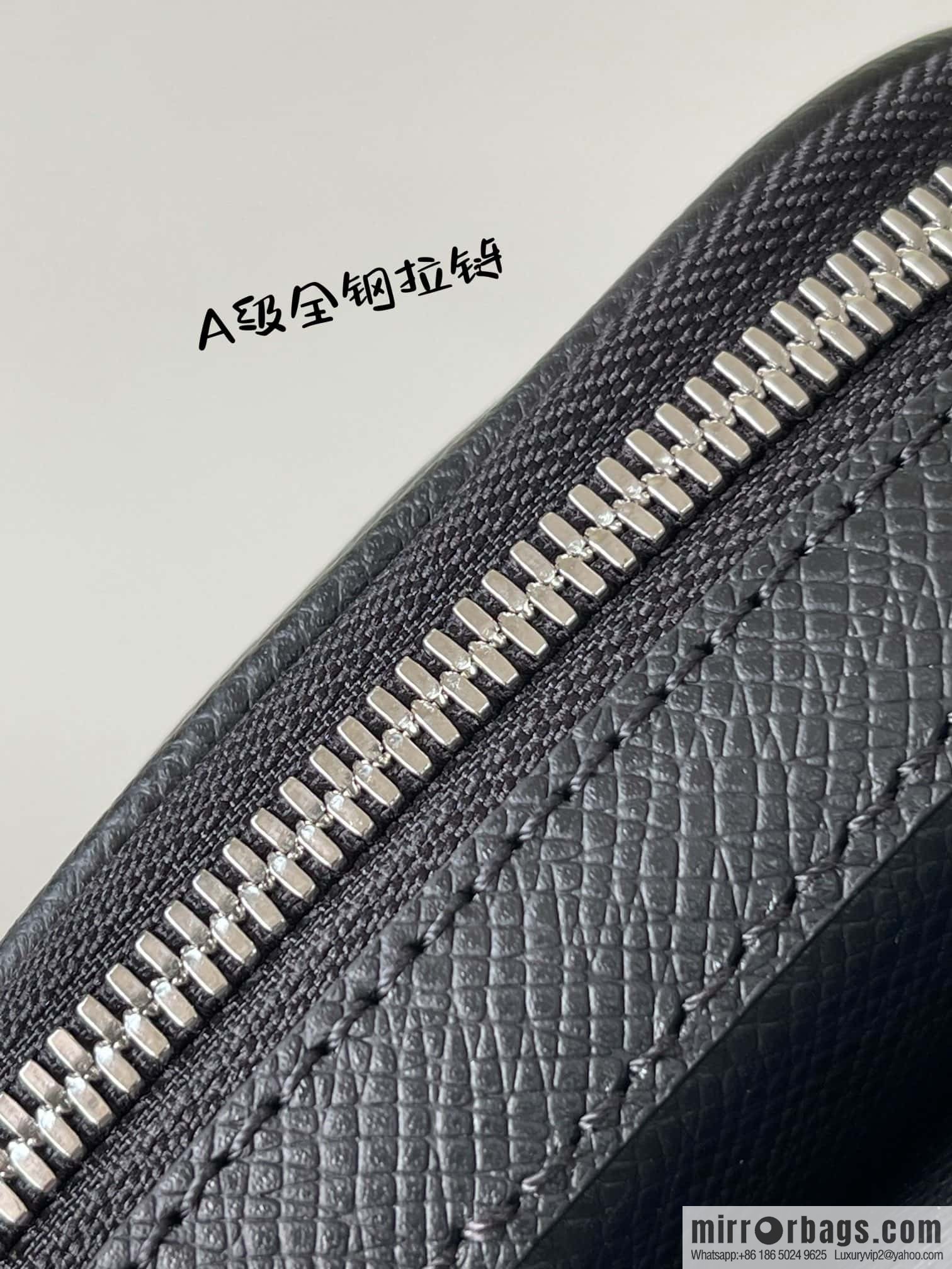 LV M30863 AVENUE NM shoulder bag