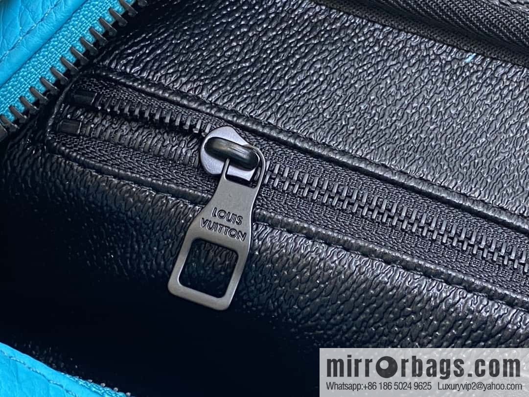 [Boutique‑grade] M11482 blue full leather embossed, toilet bag series, the new DOPP KIT Ms toilet bag of the season M44494