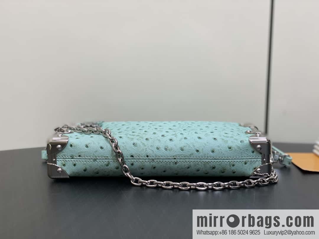[Boutique‑grade] M25445 light green ostrich pattern full leather, soft box series SLIM TRUNK handbag