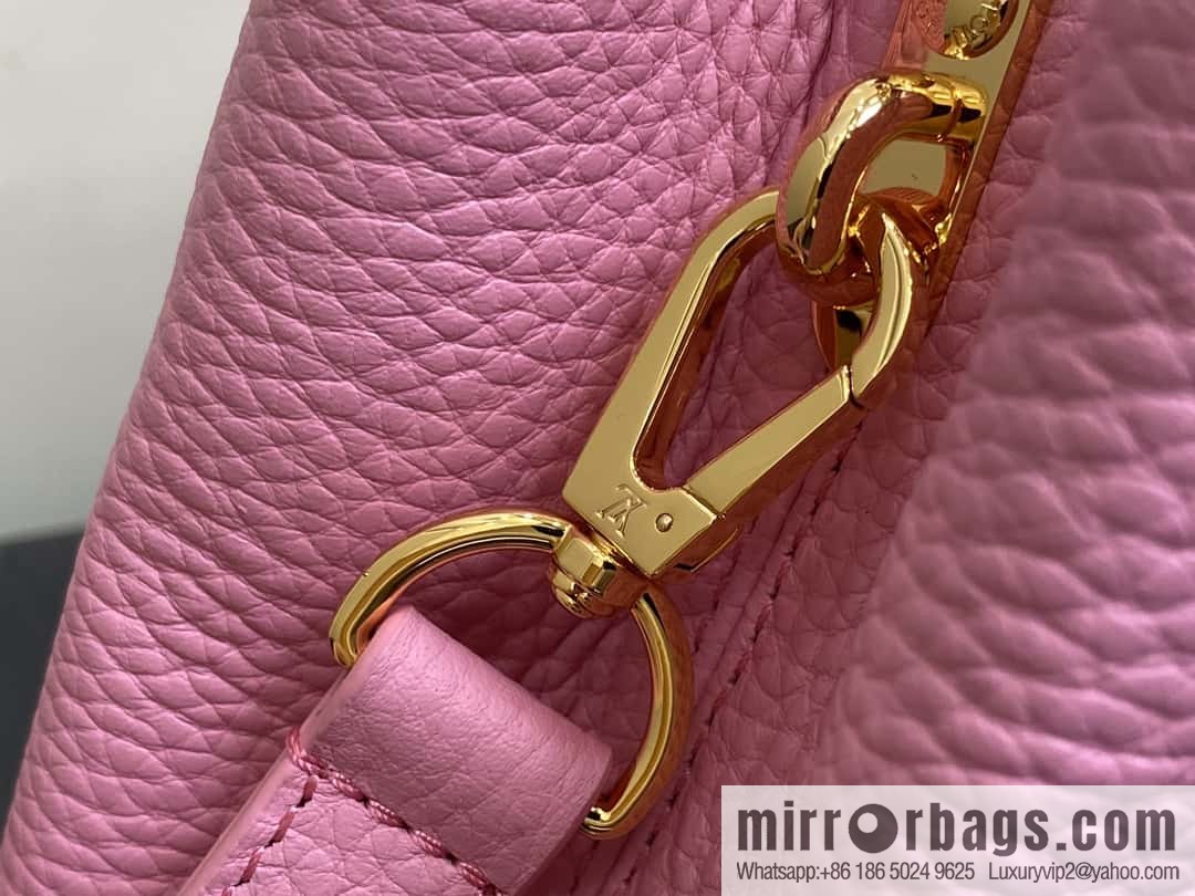 [Boutique‑grade] M23943 pink full leather cap that English series, this Capucines BB handbag