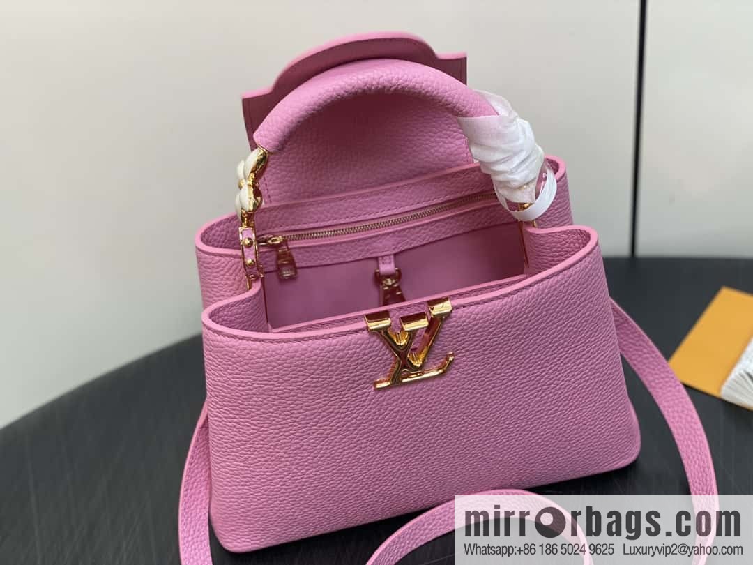 [Boutique‑grade] M23943 pink full leather cap that English series, this Capucines BB handbag