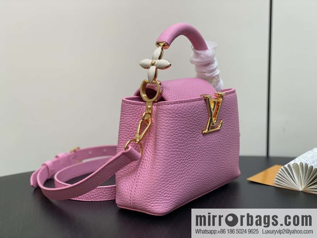 [Boutique‑grade] M23943 pink full leather cap that English series, this Capucines mini handbag