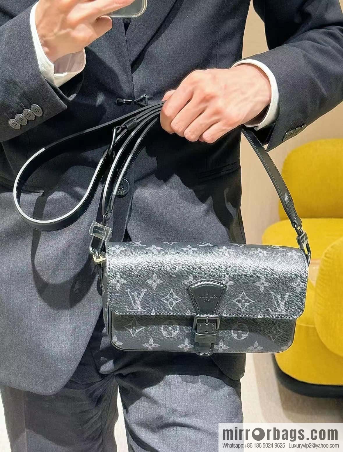 LV M83567 MONTSOURIS mini handbag