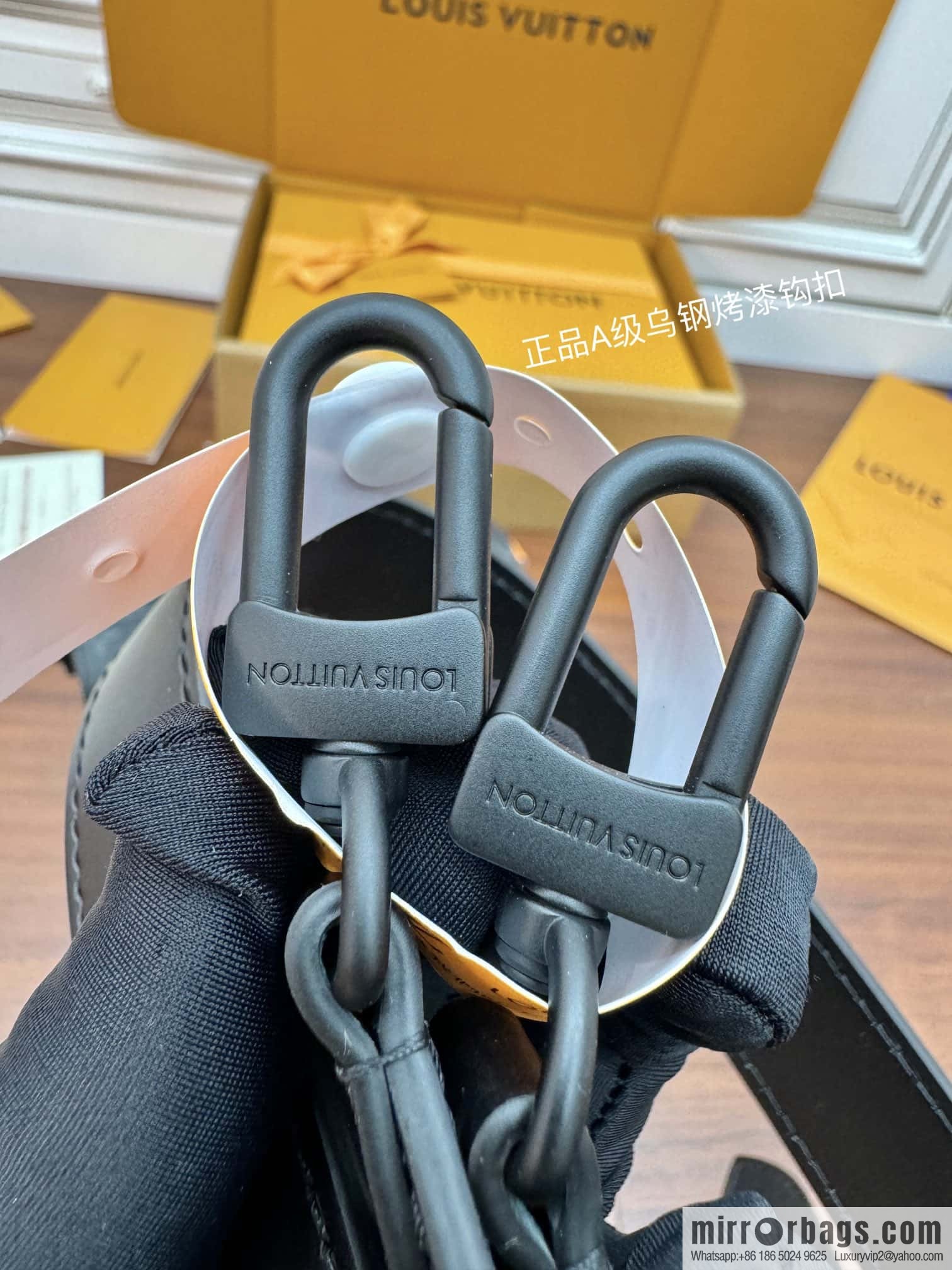 LV M83567 MONTSOURIS mini handbag