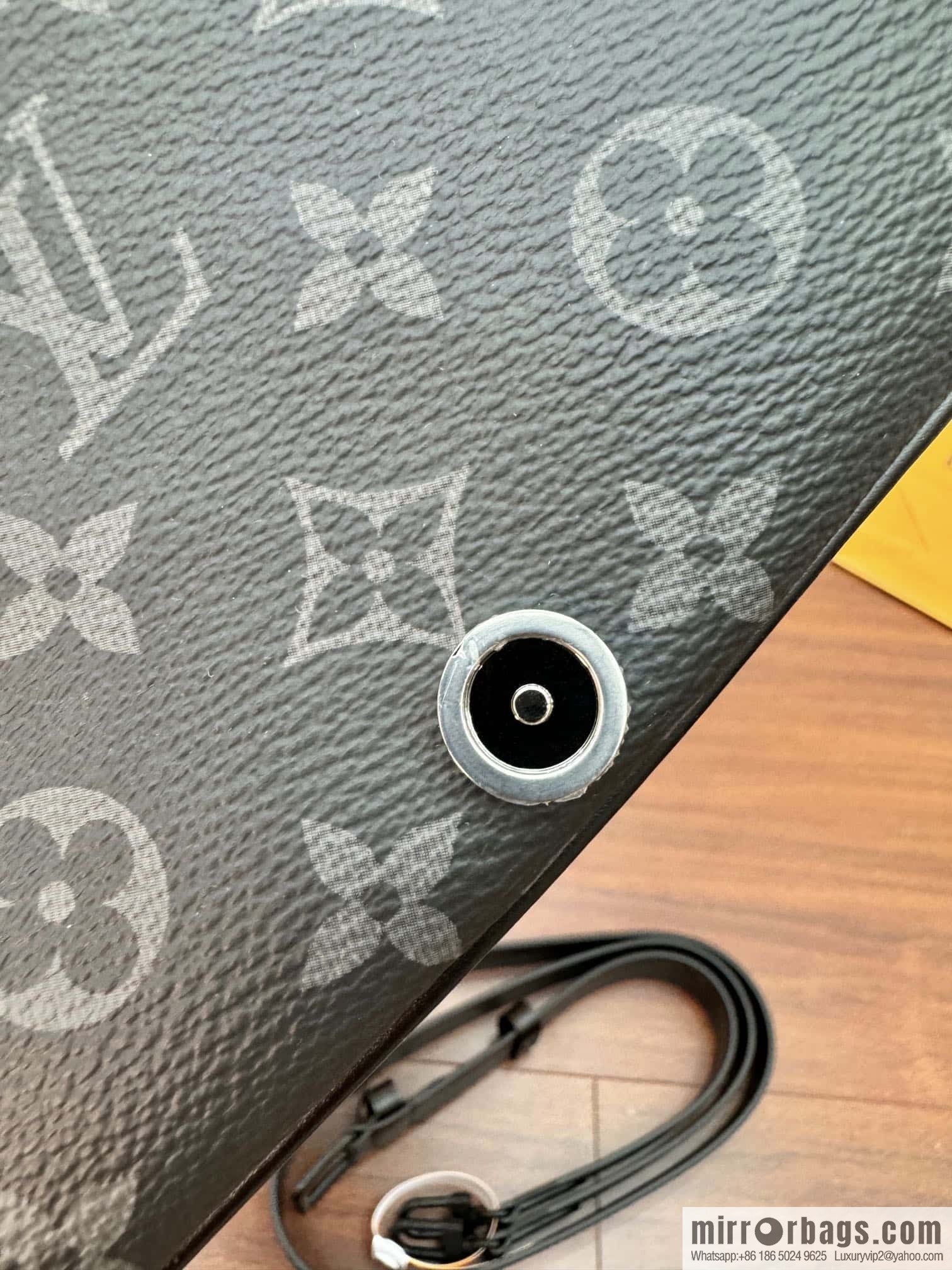 LV M83567 MONTSOURIS mini handbag