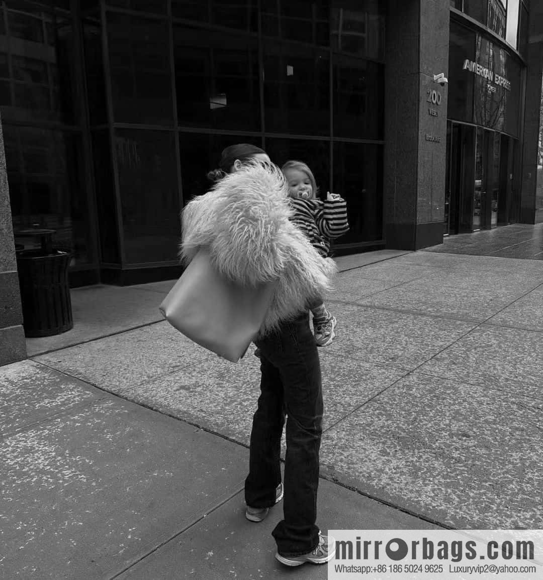 LV M25022 LOW KEY HOBO medium handbag