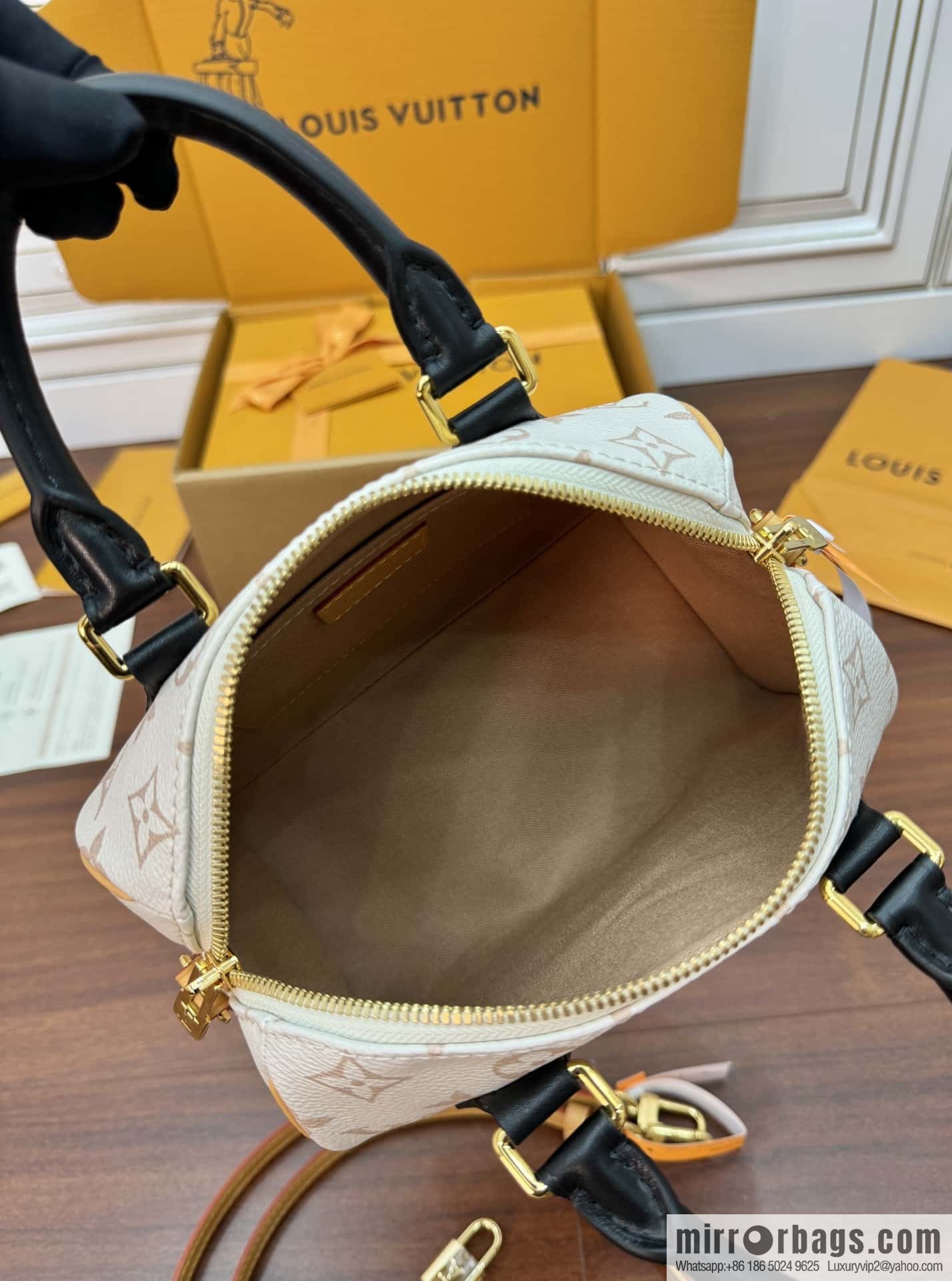 LV M46906 SPEEDY BANDOULIZRE 20 handbag