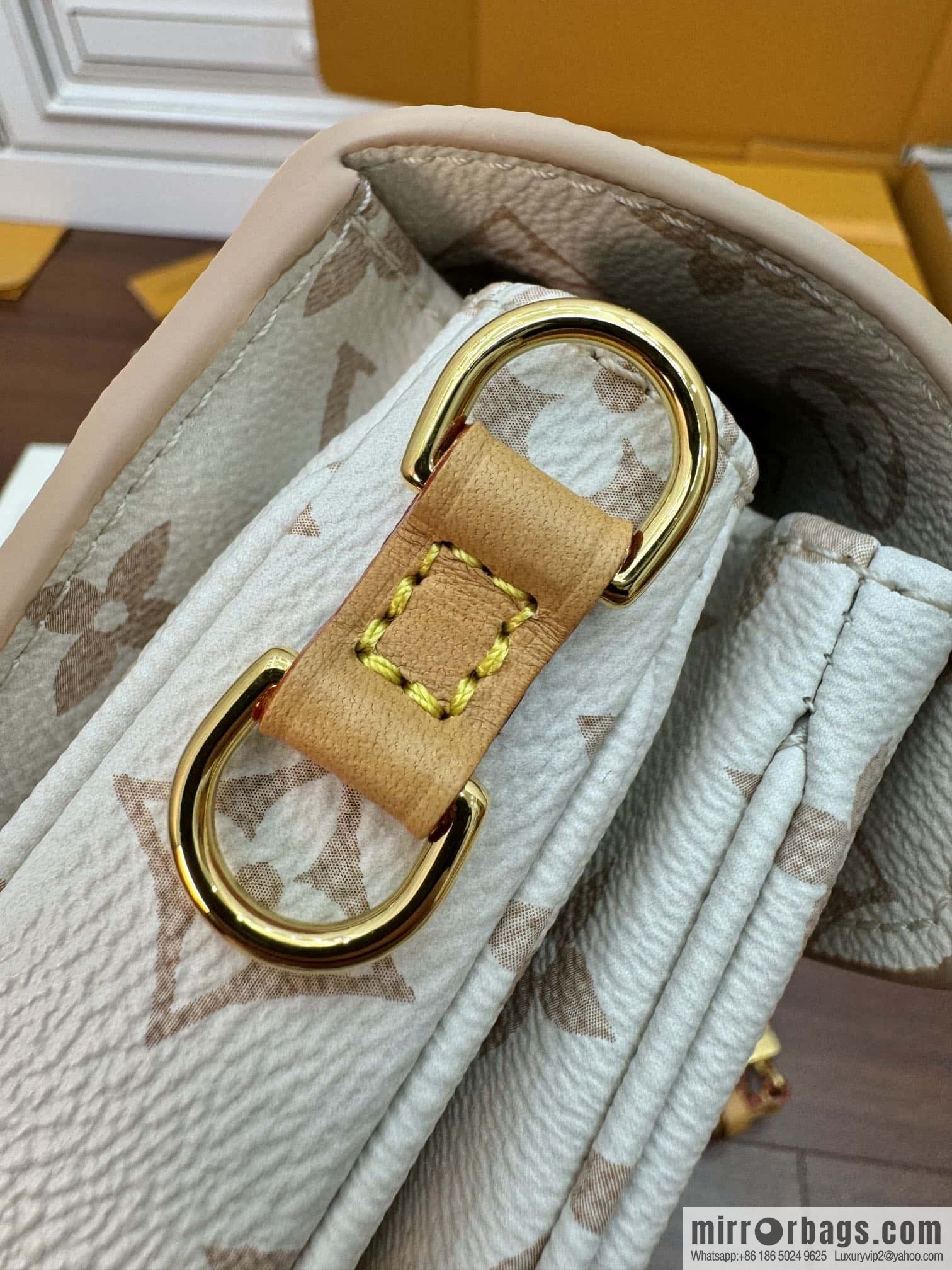 LV M46914 POCHETTE MÉTIS EAST WEST handbag