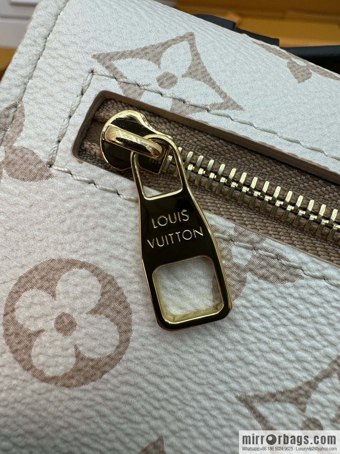 LV M46914 POCHETTE MÉTIS EAST WEST handbag