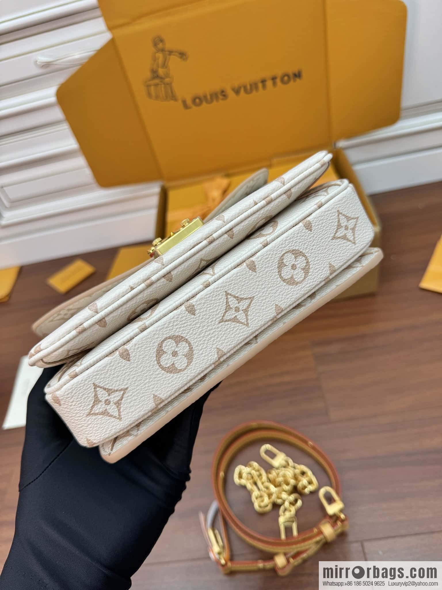 LV M46914 POCHETTE MÉTIS EAST WEST handbag