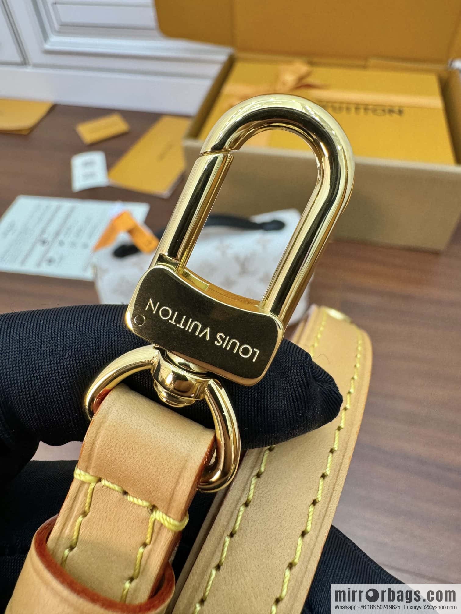 LV M46914 POCHETTE MÉTIS EAST WEST handbag