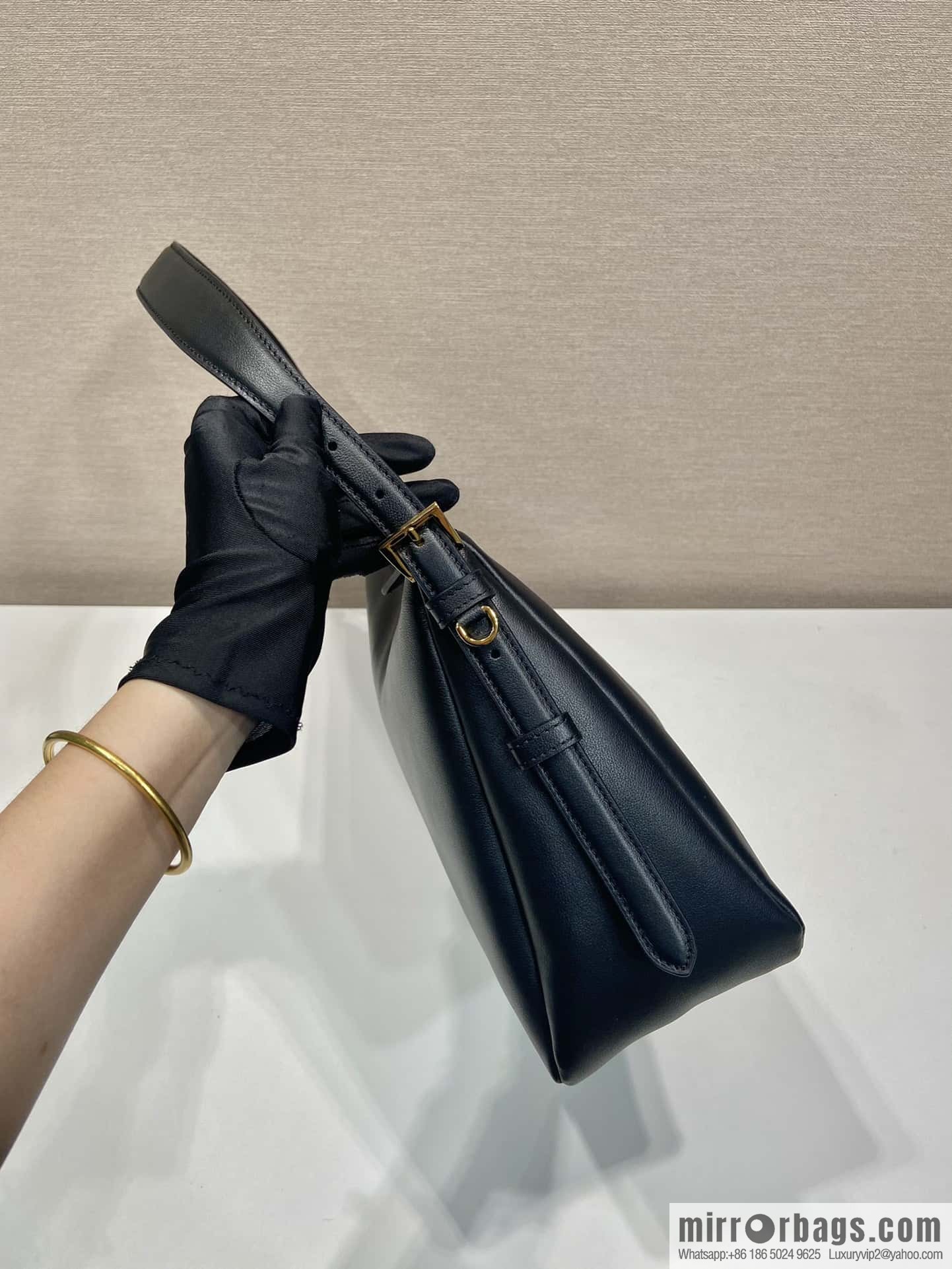 PRADA 🎉 new Aimee armpit bag 🎉 1BC228 🎉 black