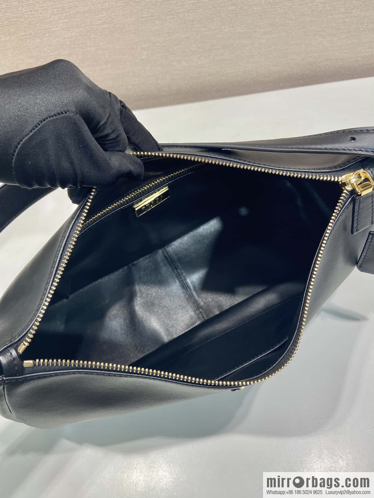 PRADA 🎉 new Aimee armpit bag 🎉 1BC228 🎉 black