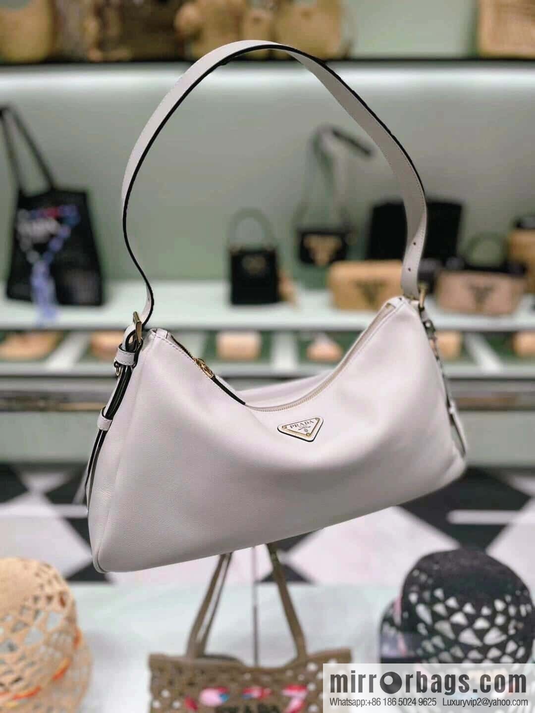 PRADA 🎉 new Aimee armpit bag 🎉 1BC228 🎉 white