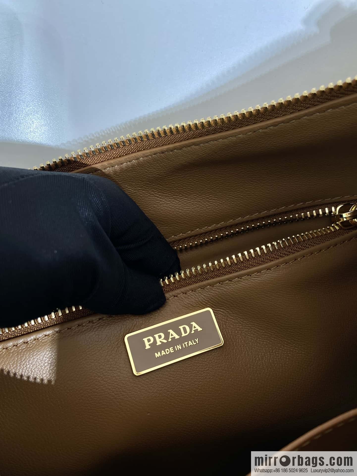 PRADA 🎉 new Aimee armpit bag 🎉 1BC228 🎉 brown